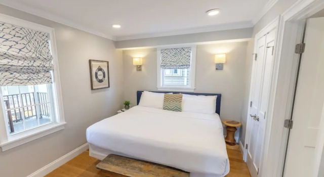 Номер Luxury The Newport Lofts - 617 Thames Street