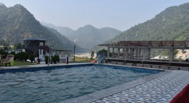 Grandeur's Tiger Estate, Rezervovat Hotel Rišikéš Uttarakhand