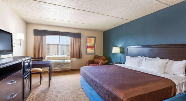 Двухместный номер Standard AmericInn by Wyndham Monmouth