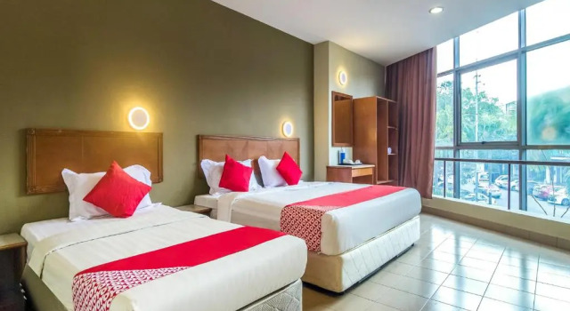 Люкс Superior Super OYO 828 Comfort Hotel Shah Alam