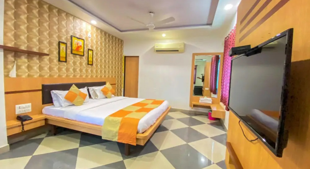 Люкс Royal Hotel Gomti