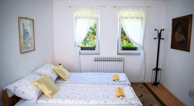 Lalić rooms, Забронировать Отель Сараево Сараевский кантон, рядом с Спортивно-культурный центр «Скендерия»