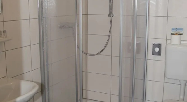 Трёхместный номер Standard с частичным видом Hotel Seeblick garni