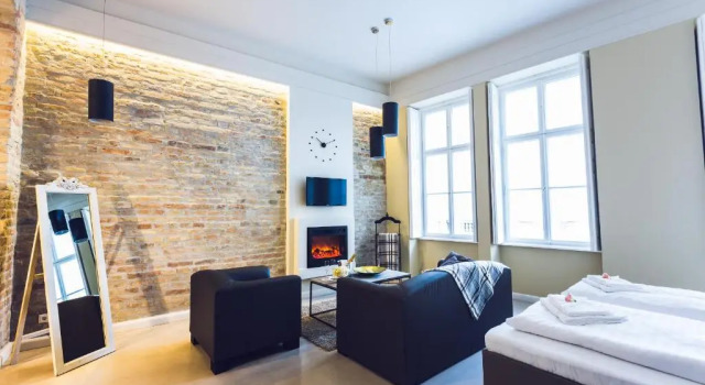 Студия Deluxe Heritage Home Apartments