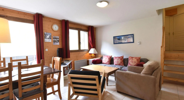 Mod Apartment in La Chapelle-d'Abondance with Mountain View, Забронировать Апартаменты/квартира Отели Порта дю Солей с парковкой, Парковка