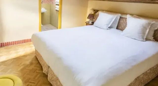 Полулюкс Hôtel Amista Marseille