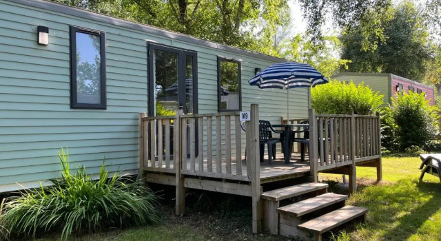 Mobilhome Tout Confort M9 Domaine de Lanniron, Varaa Leirintäalue Hotellit Quimper uima-altaalla, Uima-allas