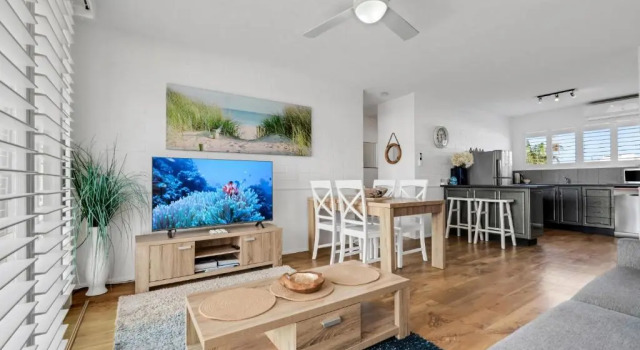 Апартаменты Surf Dance Apartments