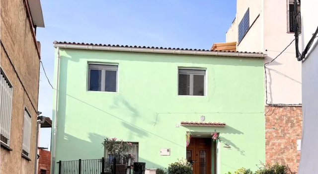 Апартаменты Town House in Old Town Ador, Gandia