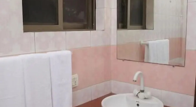Номер Deluxe Premier Inn Grand Gulberg Lahore