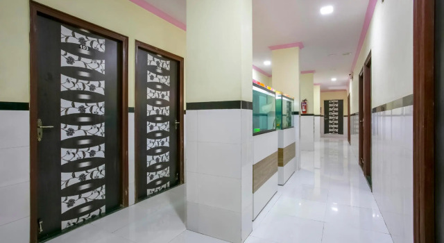 SPOT ON 64587 Hotel Shiv Sagar Residency, Забронировать Отель Биванди штат Махараштра