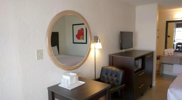 Номер Standard Red Carpet Inn Airport Fort Lauderdale