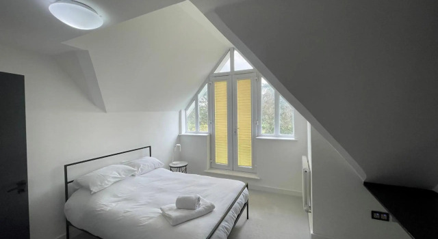 Modern and Stylish Penthouse Apartment next to Maidenhead Golf Course
