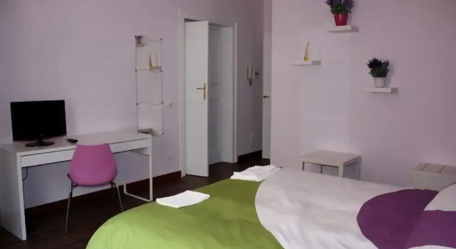 Standard Doppel Zimmer mit Balkon Ximenes 12