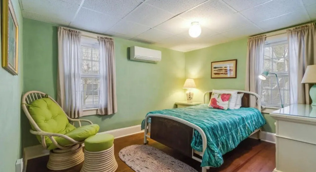 Hickman Street 208a