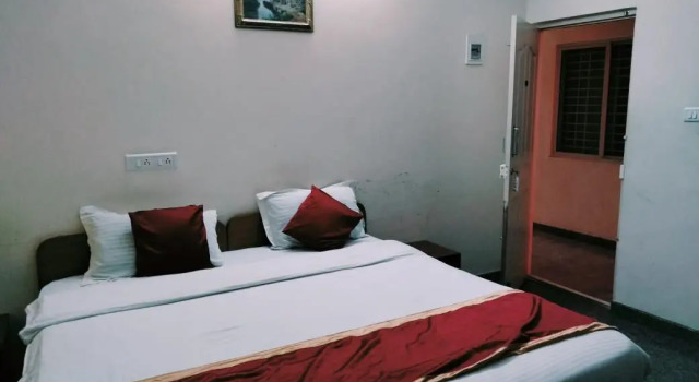 Rain Tree Comforts, Rezervovat Hotel Hotely v Bangalore s parkováním, Parkování