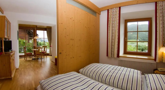 Апартаменты c 1 комнатой Ferienhof Obergasser und Bergblick