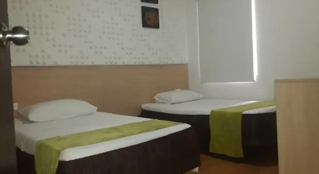 Karambolo Hotel, Rezervovat Hotel Hotely v Cali s parkováním, Parkování