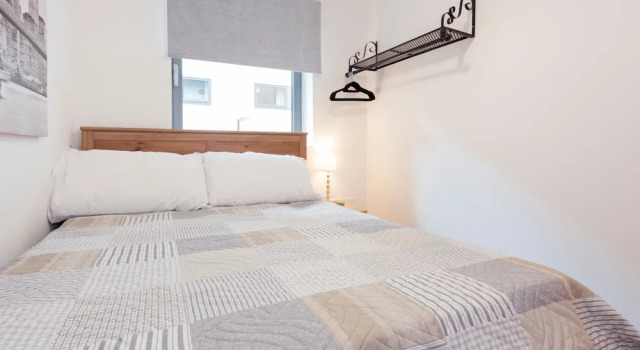 Bright, Roomy 2BR Flat for 6 Near Central Bristol, Забронировать Отель Отели Бристоля 3 звезды, рядом с We The Curious, 3*