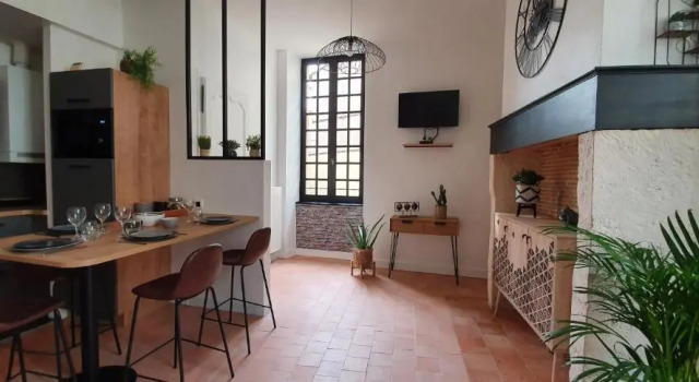 Апартаменты Appartement Duplex au Coeur du Centre Historique