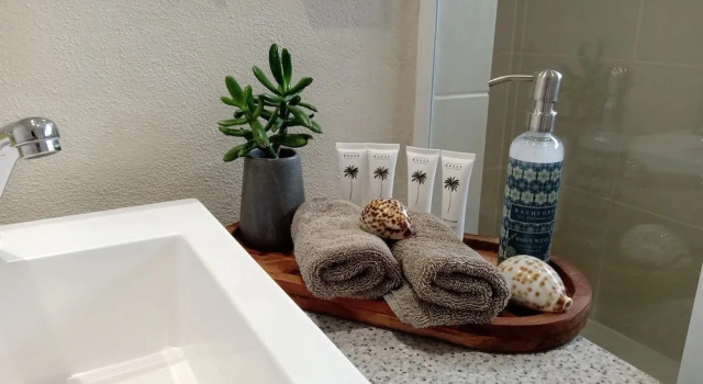 Apartment 2 Schlafzimmer mit Balkon und mit Wasserblick Pelican Sands Scamander