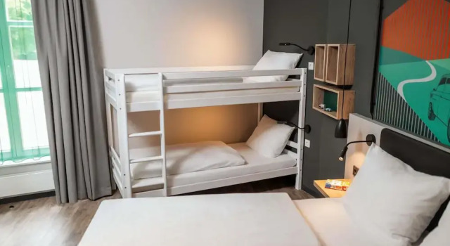Четырёхместный номер Standard ibis Styles Neckarsulm