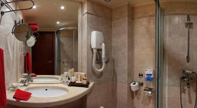 Студия Capitol Hotel