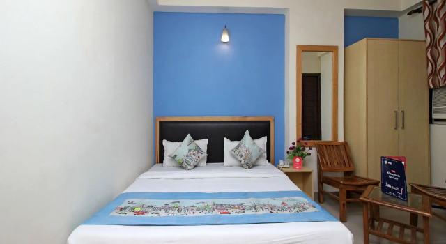 OYO 9046 Hotel Metro Star