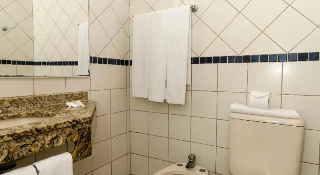 Четырёхместный номер Standard Atobá Praia Hotel