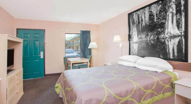 Двухместный номер Standard Super 8 by Wyndham Columbia