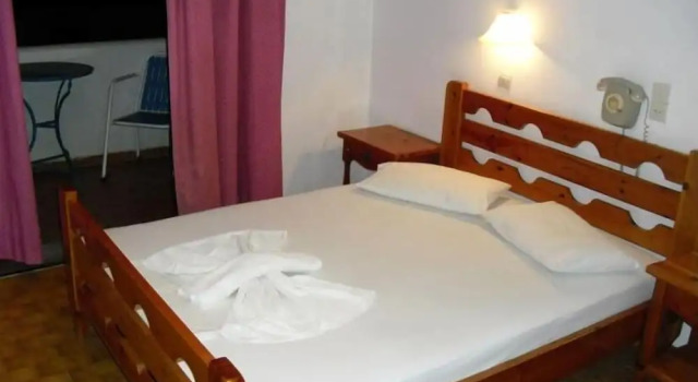Двухместный номер Standard с балконом Aratos Hotel