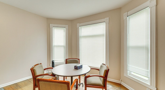 < 1 Mi to Main St: Quiet Apartment in Galesburg!, Varaa Huoneisto Galesburg Illinois