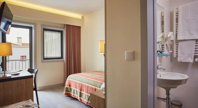 Suites & Hostel Cidade Aveiro, Забронировать Хостел Авейру Бейра-Алта, рядом с Салинас де Авейру