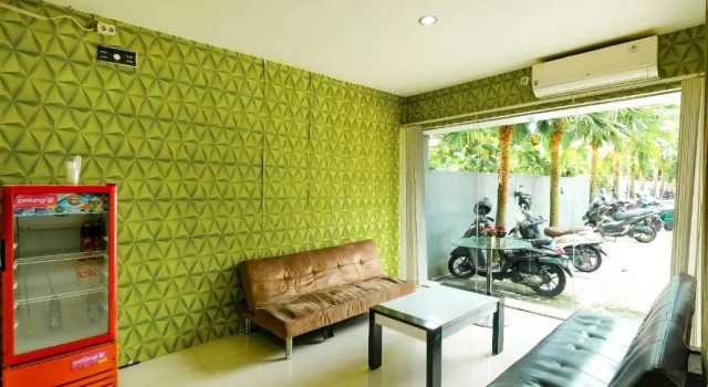 OYO 91240 Jogja Amazon Green 2, Book Hotel Hoteller i Depok med pool, Swimmingpool