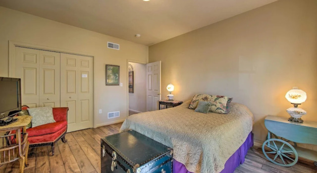 Unique Townhouse in Bavarian-style Neighborhood!, Rezerwuj Apartament Denver Dutch Country Pennsylvania