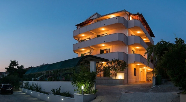 Apartments Ivana-Mira 1809