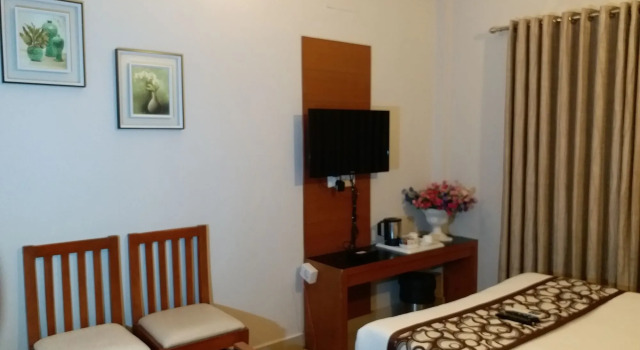 Zaith Residency Near US Consulate and Apollo Hospitals, Забронировать Отель Отели штата Тамилнада с завтраком, Завтраки