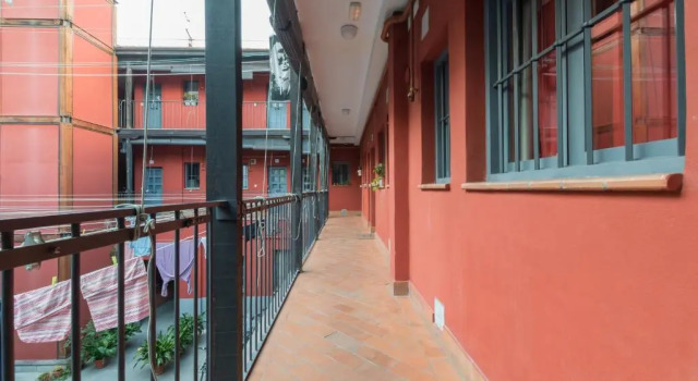 Patio Rojo De Lavapiés, Забронировать Отель Мадрид Провинция Мадрид, рядом с Дом-музей Лопе де Вега