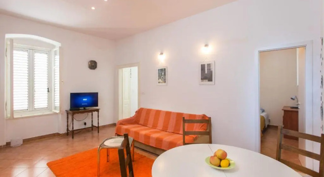 Apartment Tranquilo- Two Bedroom Apartment With Garden View