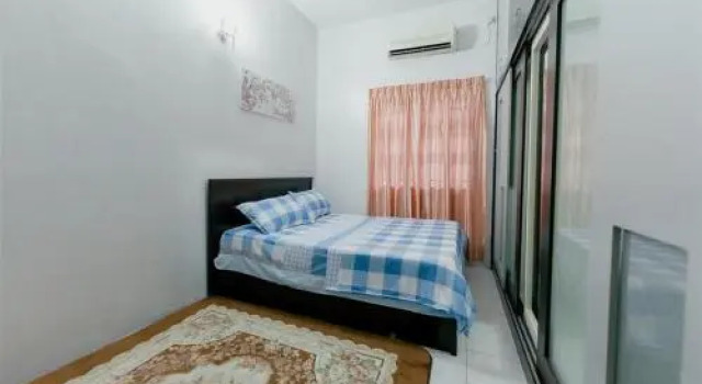Umaira Meru Raya Homestay