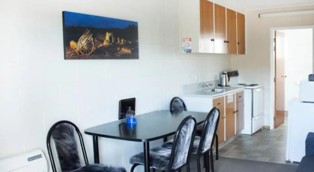 Апартаменты Alpine Motel