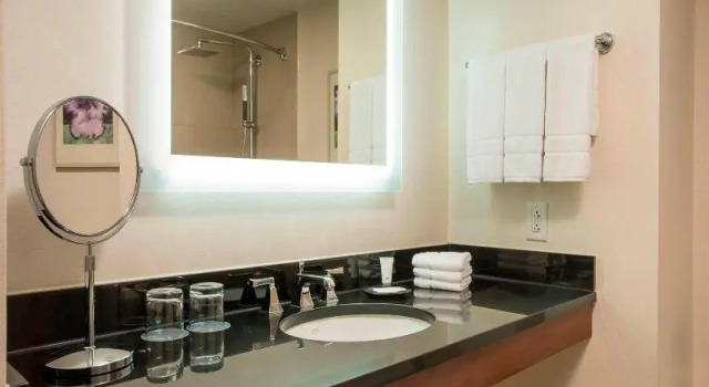 Четырёхместный номер Traditional The Westin Boston Seaport District