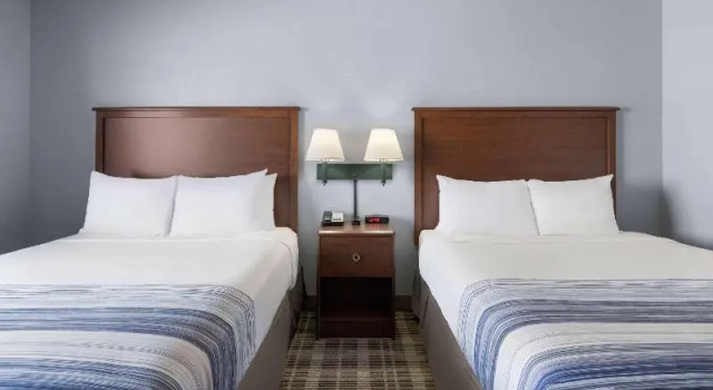 Camera quadrupla Deluxe AmericInn by Wyndham Stuart