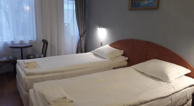 Двухместный номер Standard с балконом Three Dolphins Hotel with a Rooftop terracе
