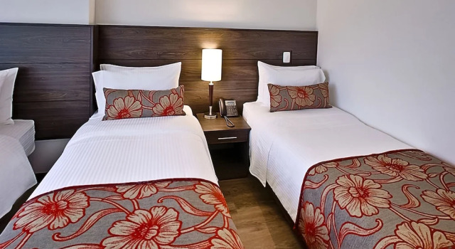 Четырёхместный семейный номер Standard AZ Hotel