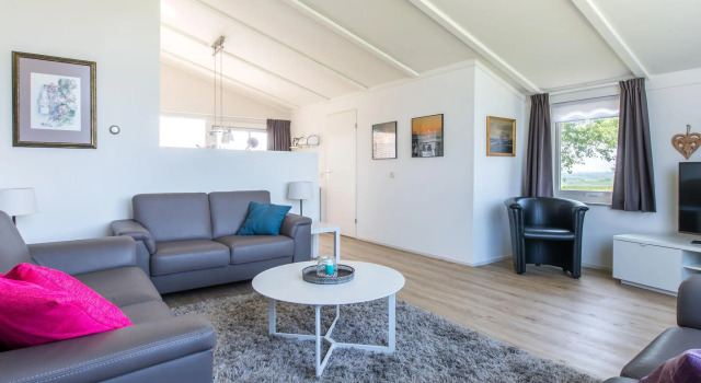 Semi-detached house near Noord-Beveland Beach, Book Vacation Home Kamperland 