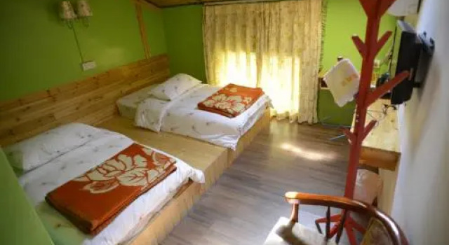 Zhangjiajie Fengyuxuan boutique Inn, Rezerwuj Boutique Hotel Wulingyuan Zhangjiajie, w pobliżu Baofeng Lake