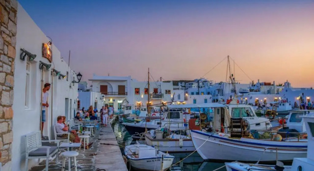 Seafront Brand New Studio in Little Venice of Paros