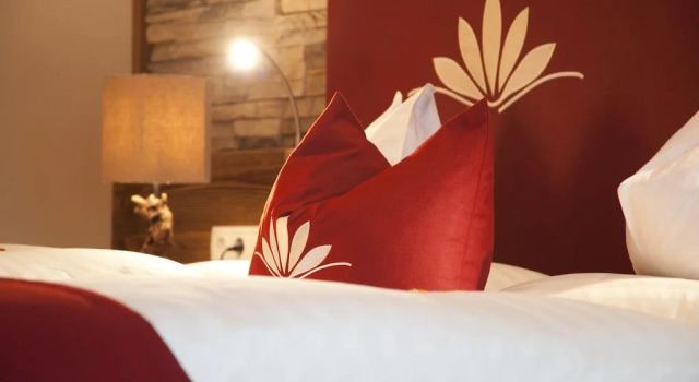 Seehotel Brunner, Book Hotel Hotels in Kaiserwinkl with a Pool, Swimming Pool