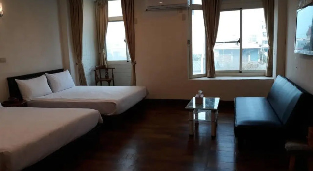 Четырёхместный номер Deluxe Malaya Guest House